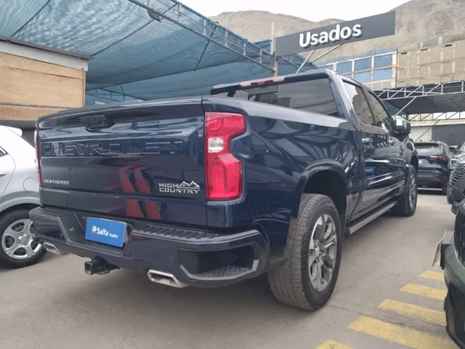 Chevrolet Silverado 3.0 HIGH COUNTRY 4X4 AT 4P 2023 - Imagen 4