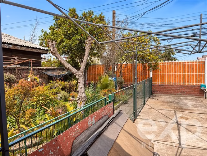 Casa en venta en Av. El Parrón La Cisterna 336m2 - Imagen 8