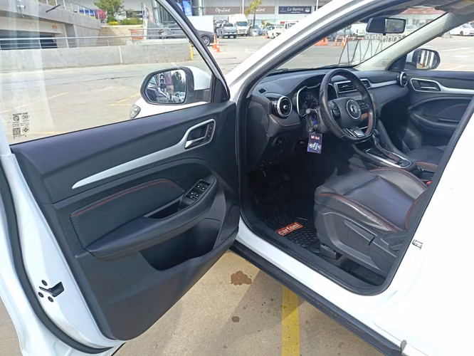 MG ZX CVT 1.5 AUT - Imagen 11
