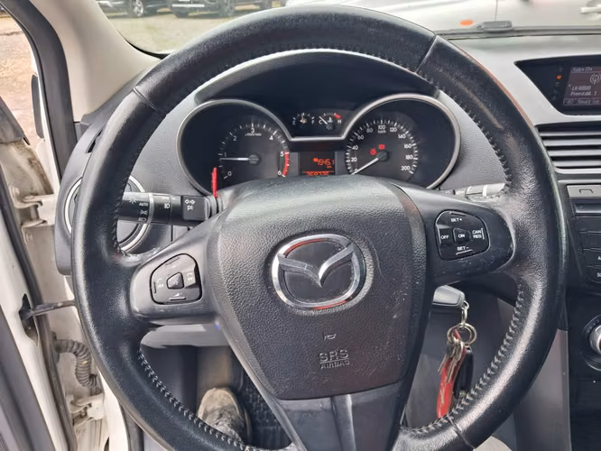 MAZDA NEW BT50 DCAB SDX 4X4 2.2 cc 2018 - Imagen 8