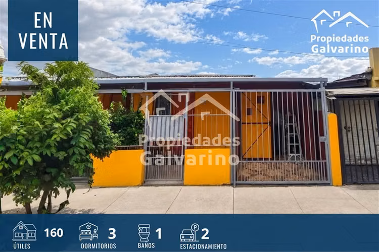 Casa en venta de 3 dorm. en La Granja
