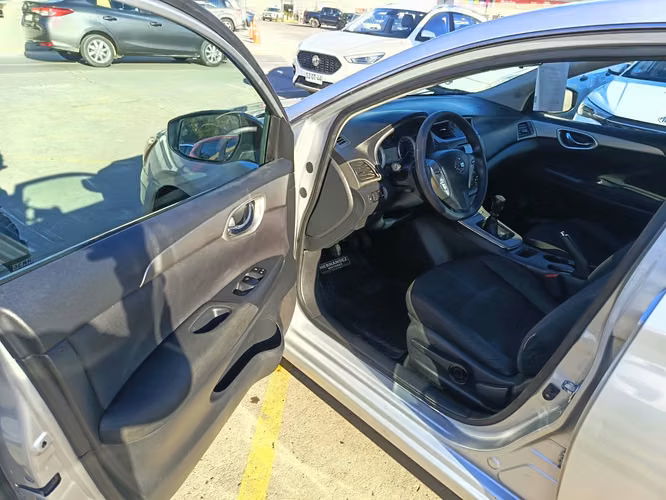 NISSAN SENTRA ADVANCE 1.8 - Imagen 10