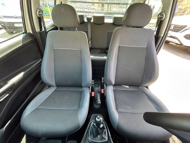 VOLKSWAGEN SAVEIRO CD 1.6 - 2022 | 4623 - Imagen 17