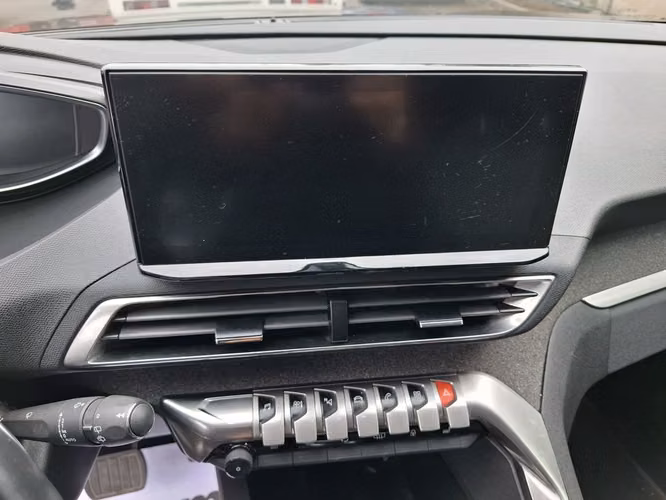 PEUGEOT 3008 2023 - Imagen 19