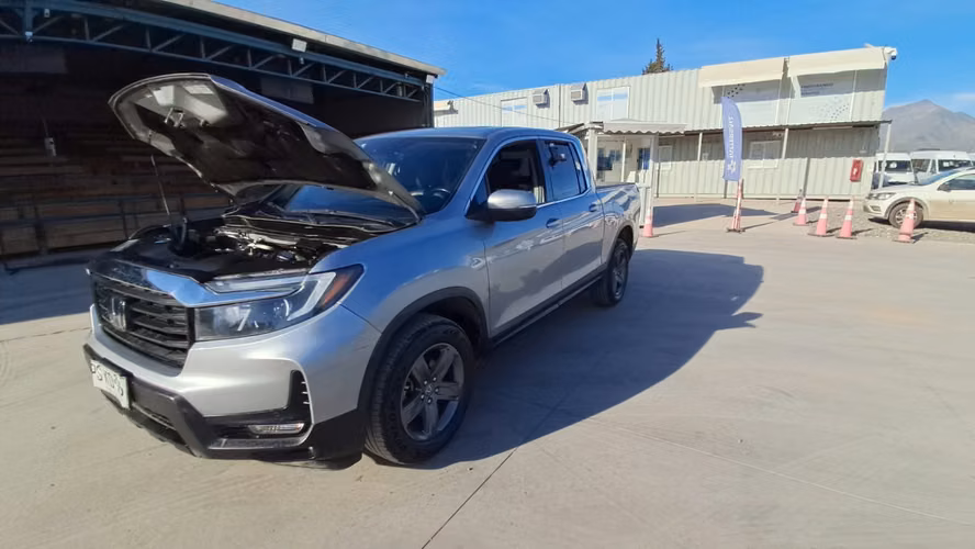 CAMIONETA MARCA HONDA MODELO RIDGELINE RTL 4X4 3.5 AUT AÑO 2021 - Imagen 3