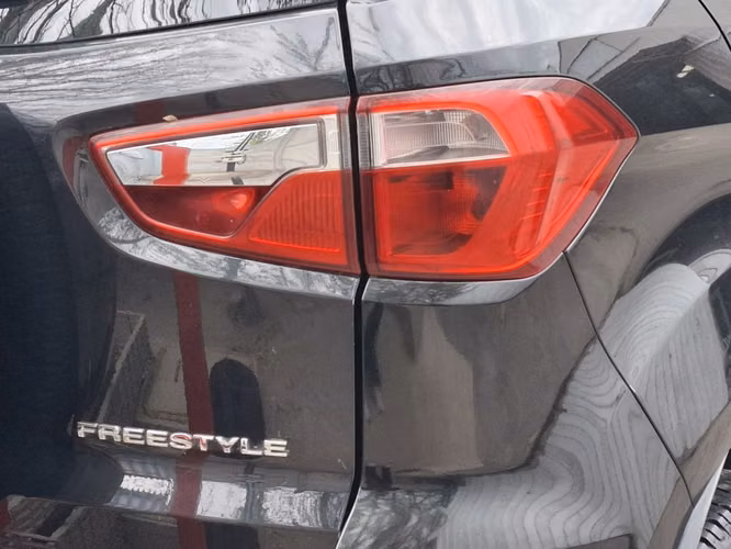 FORD ECOSPORT 2019 - Imagen 8