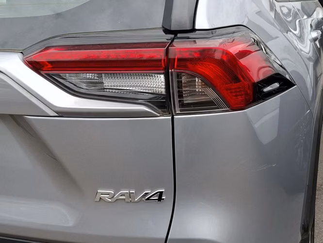 TOYOTA RAV4 2020 - Imagen 8