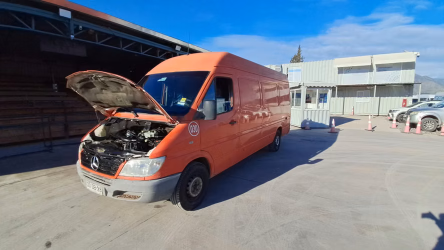 FURGON MARCA MERCEDES BENZ MODELO SPRINTER 313 CDI AÑO 2011