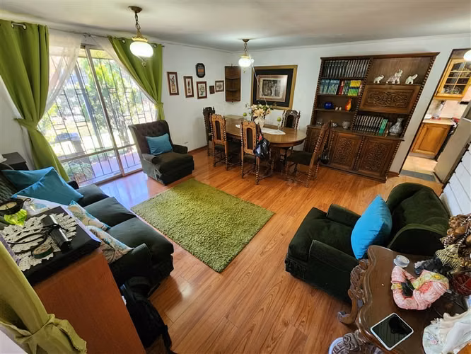 Casa en arriendo de 4 dorm. en La Florida