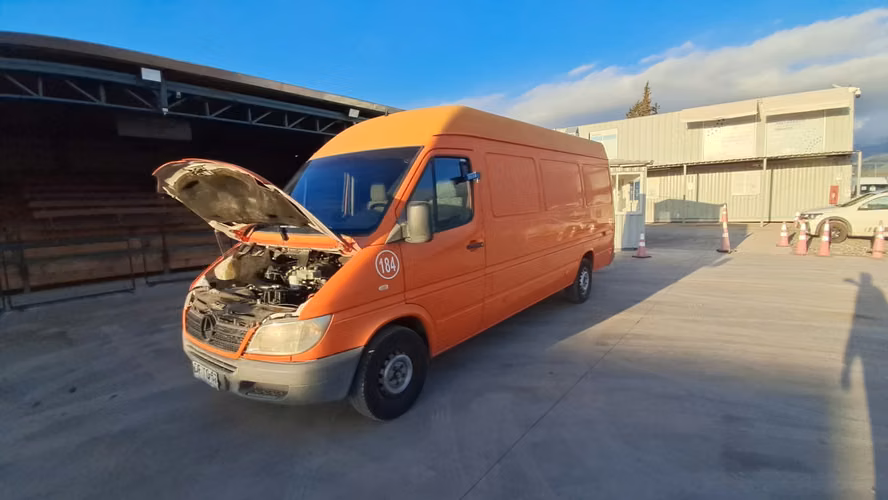 FURGON MARCA MERCEDES BENZ MODELO SPRINTER 313 CDI AÑO 2011