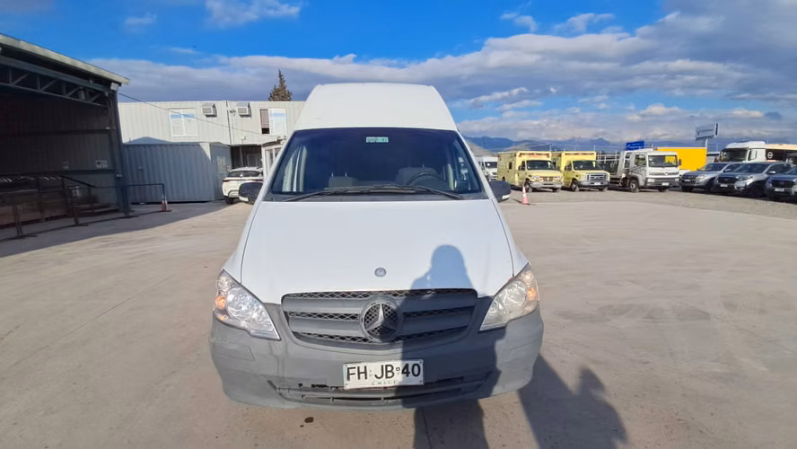 FURGON MARCA MERCEDES BENZ MODELO VITO 113 AÑO 2013