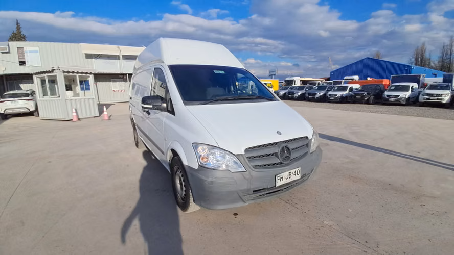 FURGON MARCA MERCEDES BENZ MODELO VITO 113 AÑO 2013