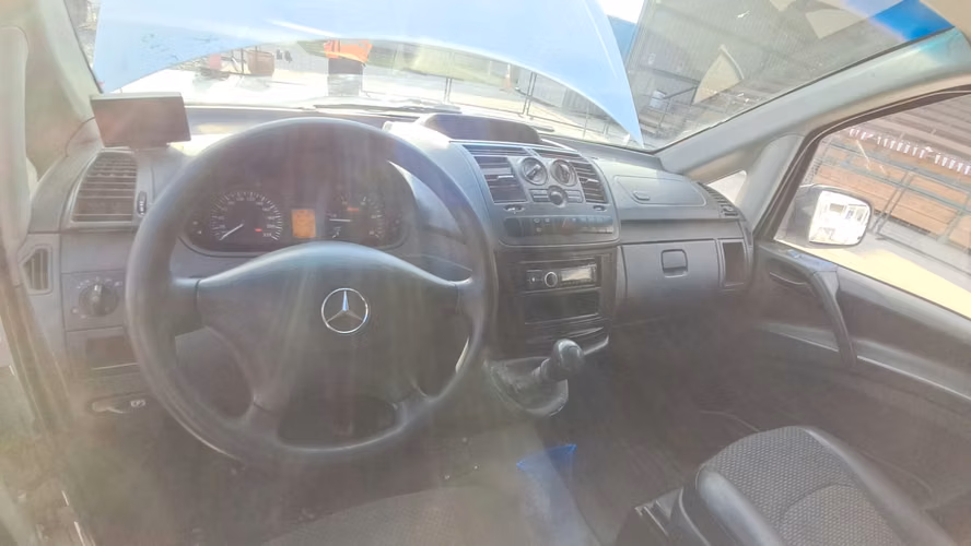 FURGON MARCA MERCEDES BENZ MODELO VITO 113 AÑO 2013