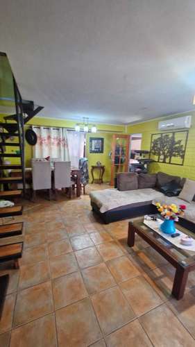 Moderna Casa Ideal para Inversión (184057)