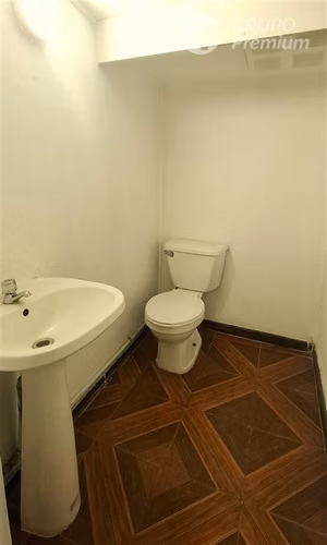 Arriendo Loc. Com. 168 m2, 2 niveles, a pasos de Av. Paicaví