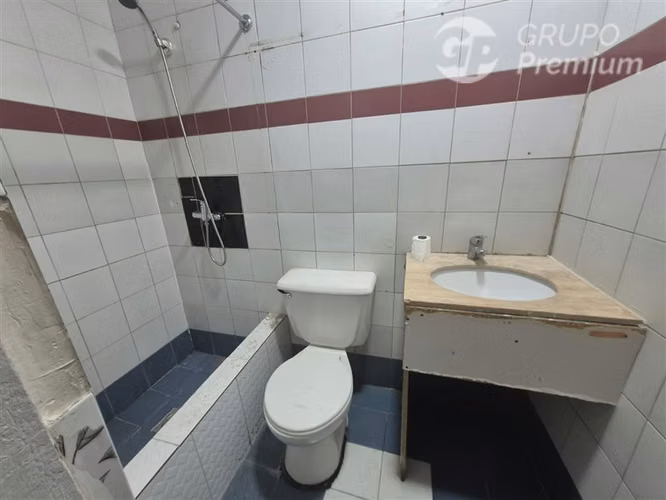 Casa en venta de 4 dorm. 1B en Huechuraba - Imagen 8