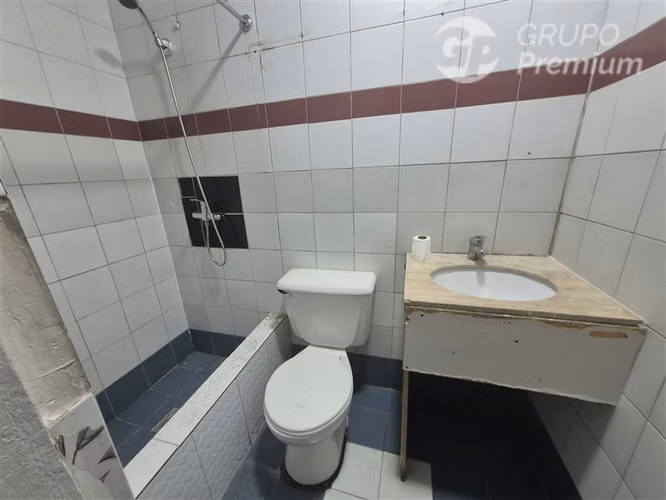 Casa en venta de 4 dorm. 1B en Huechuraba - Imagen 7