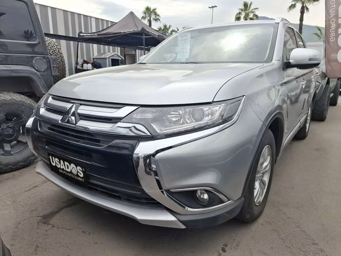 MITSUBISHI OUTLANDER 2019