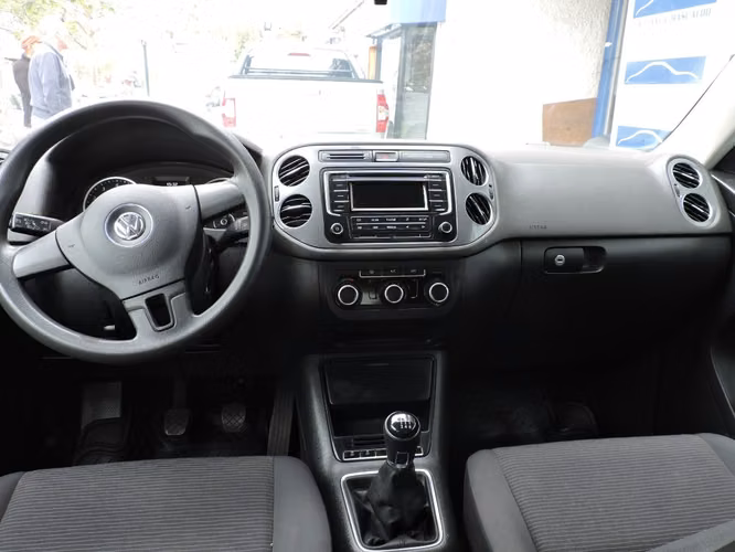 VOLKSWAGEN TIGUAN TREND FUN TSI 1.4 2015 - Imagen 7