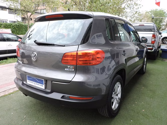 VOLKSWAGEN TIGUAN TREND FUN TSI 1.4 2015 - Imagen 18