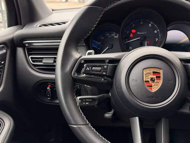 PORSCHE MACAN T 2025 - Imagen 15