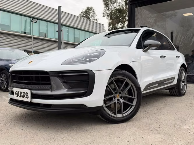 PORSCHE MACAN T 2025