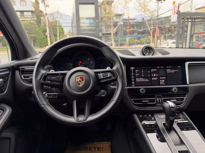 PORSCHE MACAN T 2025 - Imagen 14