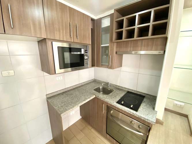 Arriendo, Bodega, La Cisterna. 0D/0B