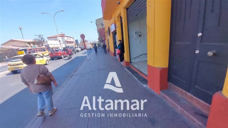 LOCAL COMERCIAL A metros de la Calle O´HIGGINS