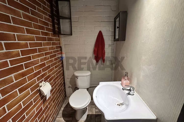 Casa renovada 3 dorm. | pasaje cerrado - Imagen 24