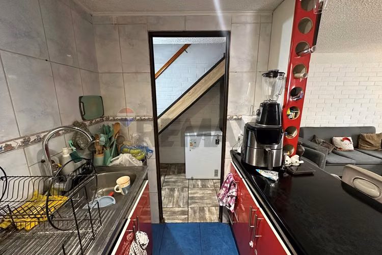 Casa renovada 3 dorm. | pasaje cerrado - Imagen 14