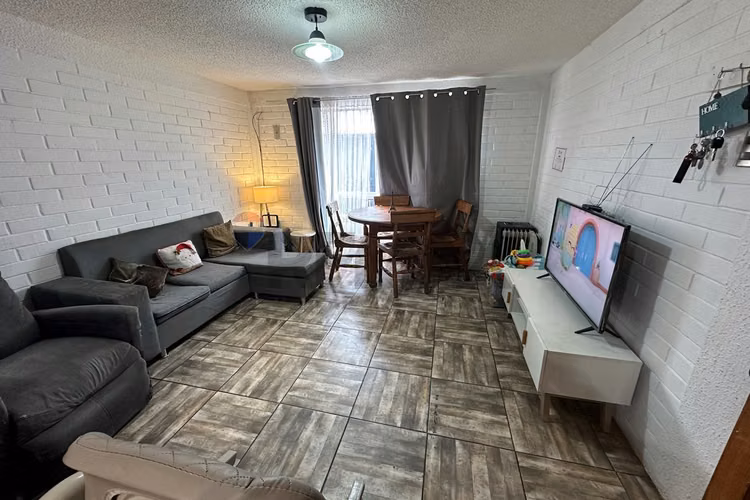 Casa renovada 3 dorm. | pasaje cerrado