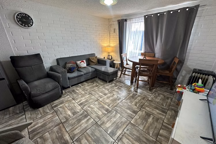 Casa renovada 3 dorm. | pasaje cerrado - Imagen 11