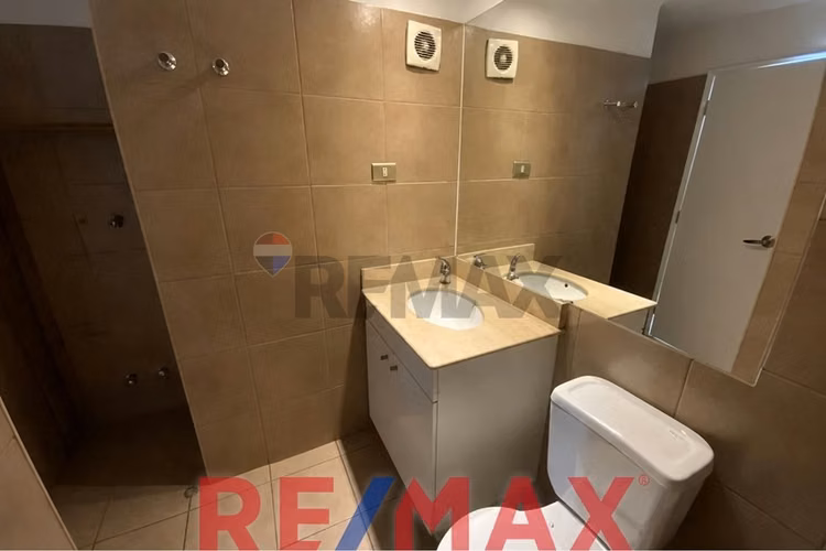 Departamento con piscina centro - Imagen 13