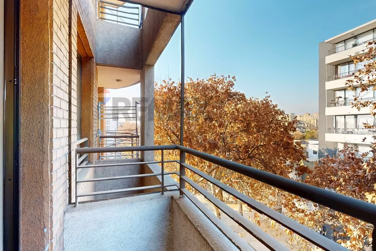 Arriendo ideal en santiago! 2d/2b est. y bd - Imagen 3