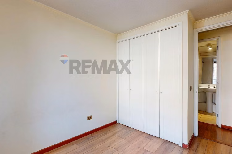 Arriendo ideal en santiago! 2d/2b est. y bd - Imagen 9