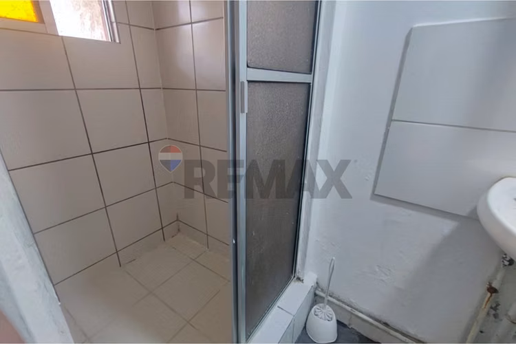 Casa 2 pisos remodelada y ampliada san joaquin - Imagen 18