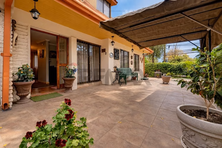 Venta casa vitacura la llavería - Imagen 2