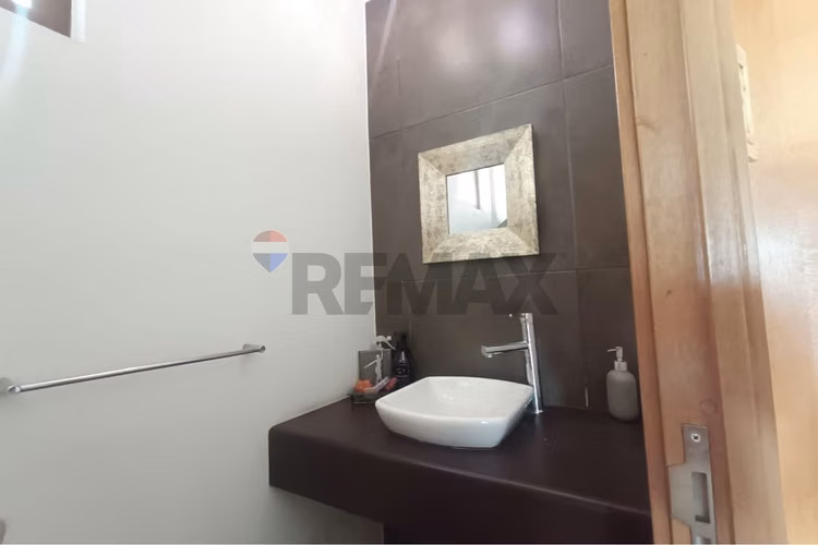 Casa 5d/4b | 469 m² | piscina | peñalolén - Imagen 4