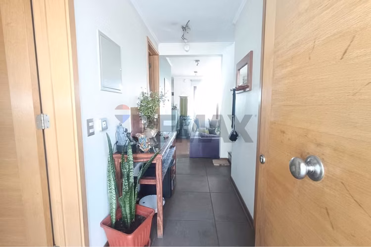 Casa 5d/4b | 469 m² | piscina | peñalolén - Imagen 2