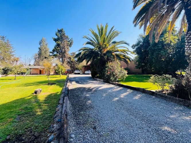 HERMOSA PARCELA EN TALAGANTE CON 2 CASAS - Imagen 5