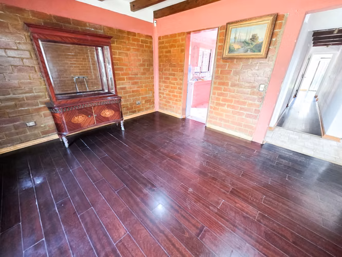 CASA EN ARRIENDO CON PISCINA METRO ROJAS MAGALLANES - Imagen 3