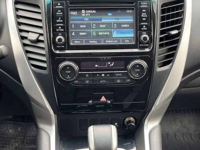 Mitsubishi Montero Sport 3.0 At  4x2 2020