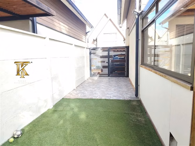 Casa en venta de 4 dorm. en Peñaflor - Imagen 2