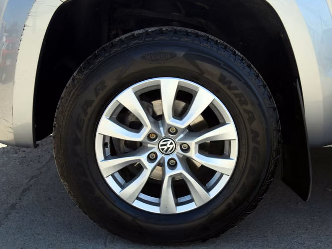 VOLKSWAGEN AMAROK 2023 - Imagen 10