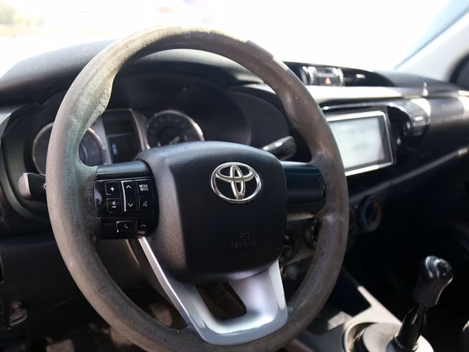 TOYOTA HILUX 2024 - Imagen 13