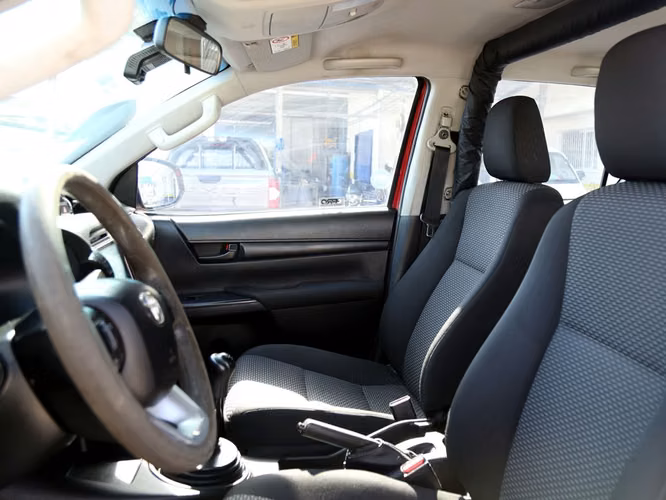 TOYOTA HILUX 2024 - Imagen 11