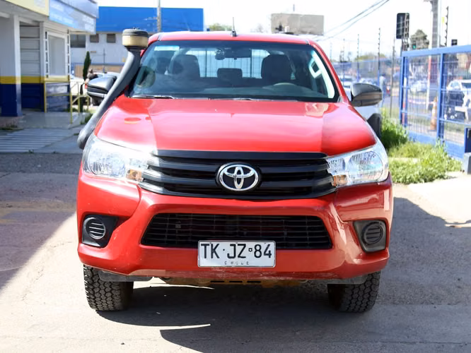 TOYOTA HILUX 2024 - Imagen 2