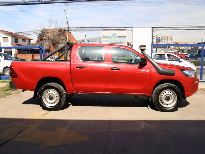 TOYOTA HILUX 2024 - Imagen 4