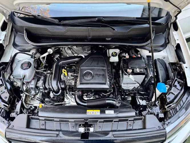 VOLKSWAGEN T-CROSS 1.0 TSI AT COMFORTLINE (RADIO 6,5\) - 2024 | 4653 - Imagen 11